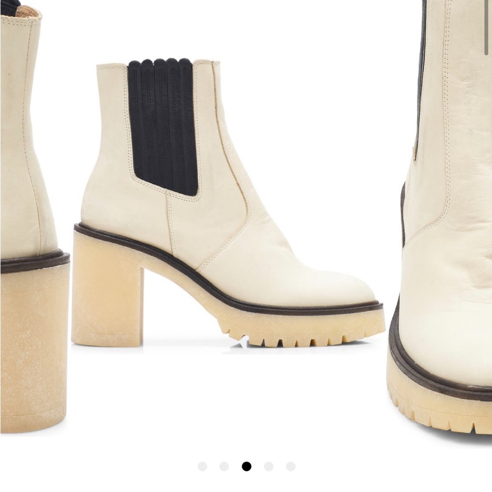 Free People James Chelsea Boot size US8 color white leather